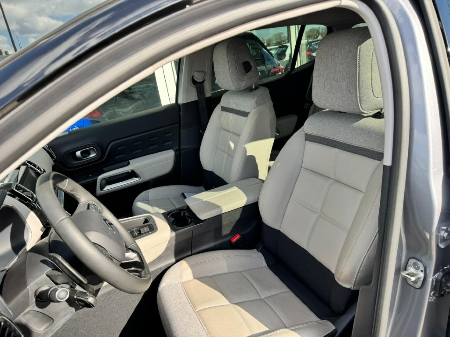 Citroen-C5 Aircross-23
